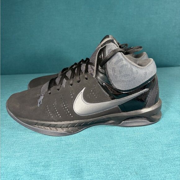 Size 11 - Men’s Nike Air Vision Pro black shoes - Picture 1 of 9